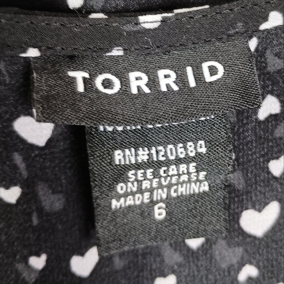 Torrid Heart Print Chiffon Blouse - Picture 4 of 7
